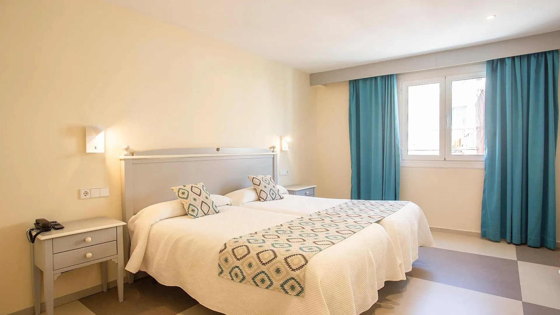 Hotel Playa Sol El Arenal  Spain
